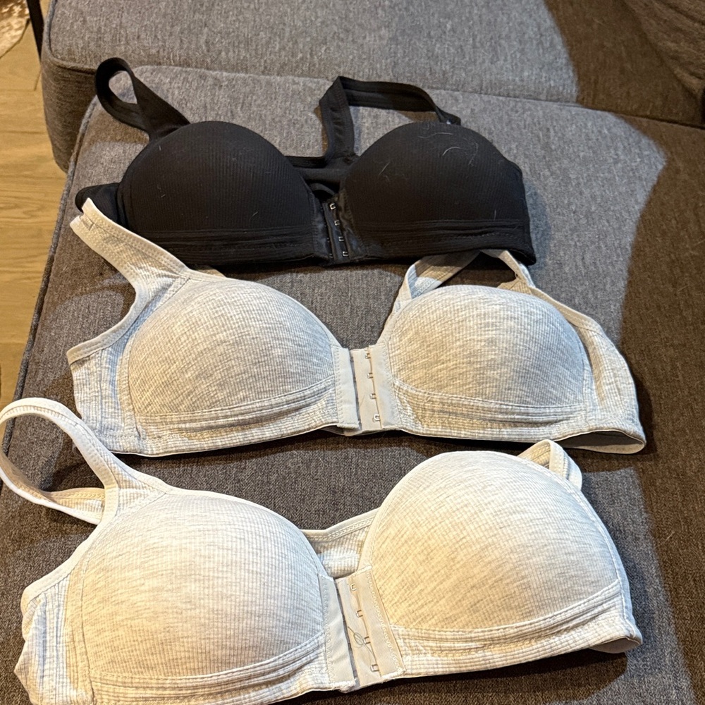 Women's Front-Close Comfort Bra - Black and Light Gray